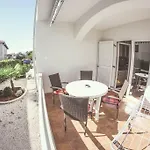 Bartolic شقة *