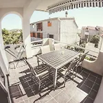شقة Bartolic