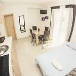 شقة Bartolic *